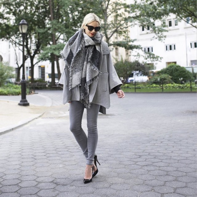 grey-monochromatic-groutfits-checkered scarf-blanket scarf-grey coat-grey skinnies-black pumps-black and grey-atlantic-pacific