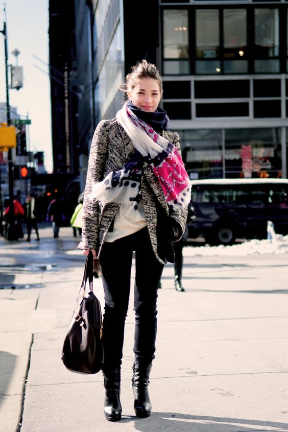 maria duenas jacobs-winter outfit-scarf-tweed jacket-black skinnies-booties-boots-work weekend outfit-out-