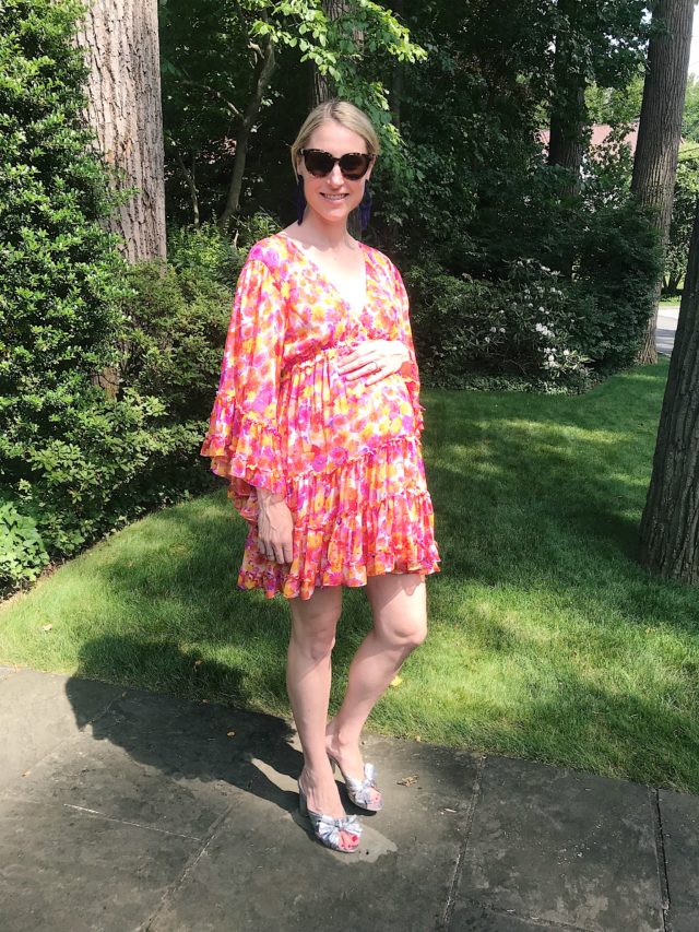 what to wear to a summer wedding when pregnant