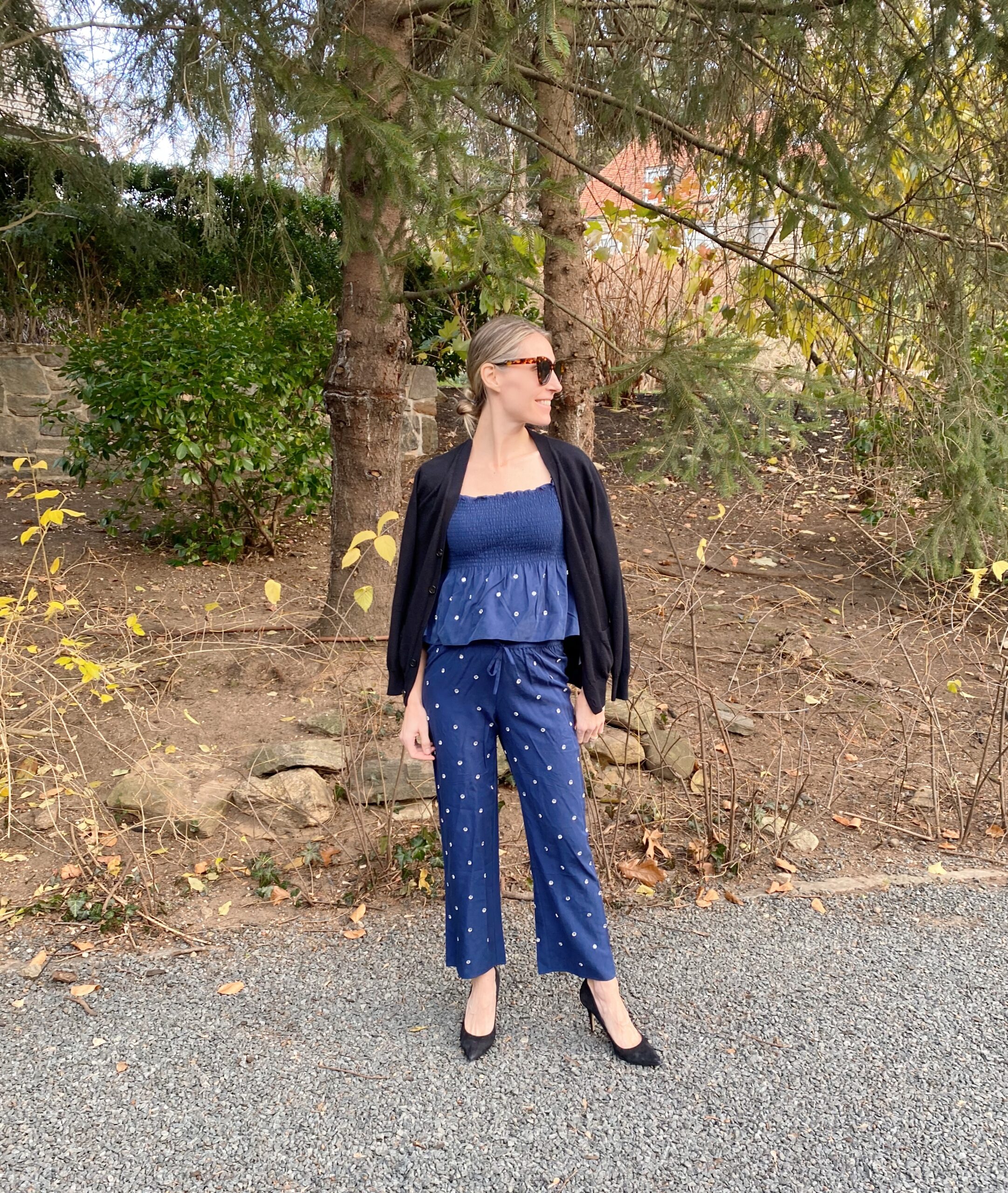 holiday pregnancy outfit