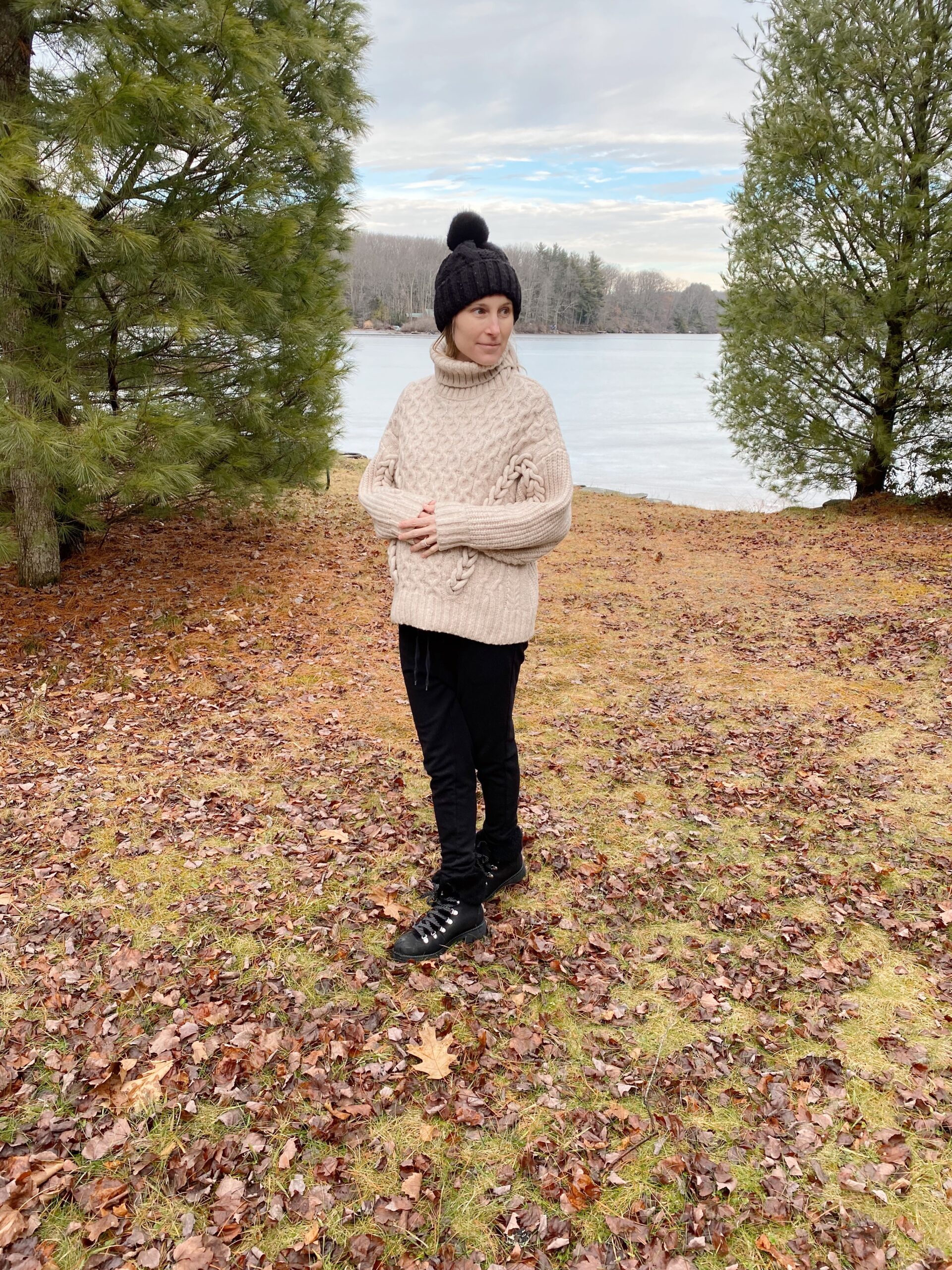 winter maternity outfits
